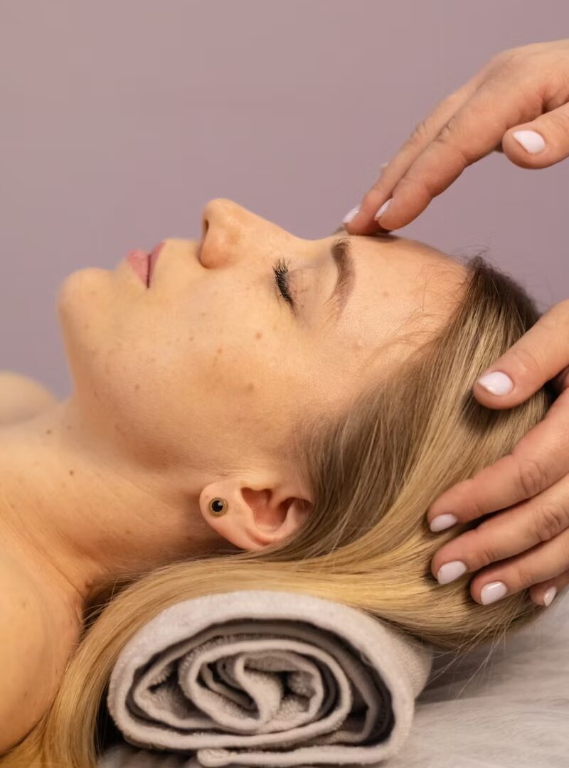 Gönn dir eine Kopfmassage beim VEEN SPA