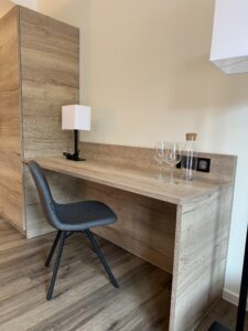 Superior Hotelzimmer mit Terrasse und Seeblick