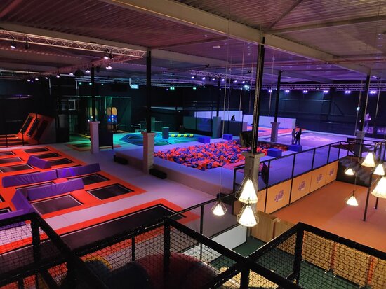 Indoorhalle_Urban_GRND_Emmen_Drenthe